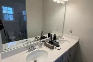 101 Truman Dr, Wood Ridge, NJ 07075 - Photo 4