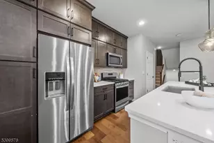 4 Sadie Cir, Union Township, NJ 07083 - Photo 4