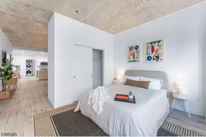 10 Commerce Ct #2F, Newark, NJ 07102 - Photo 12