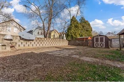 299 Howard St, New Brunswick, NJ 08901 - Photo 24