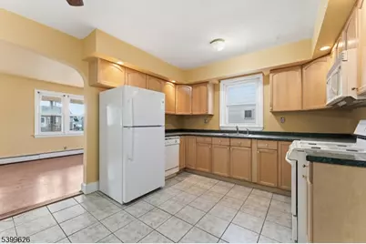 299 Howard St, New Brunswick, NJ 08901 - Photo 8