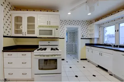 101 Baker St, Maplewood, NJ 07040 - Photo 6