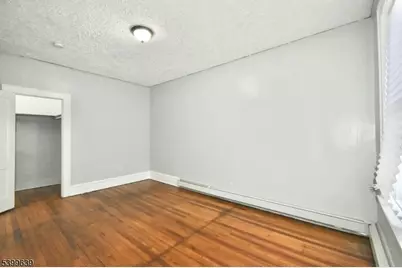 519 Clinton Pl #2R, Newark, NJ 07112 - Photo 6