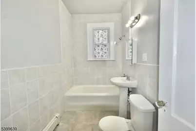 519 Clinton Pl #2R, Newark, NJ 07112 - Photo 8