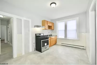 519 Clinton Pl #2R, Newark, NJ 07112 - Photo 12