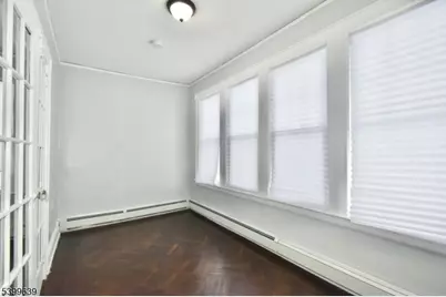 519 Clinton Pl #2R, Newark, NJ 07112 - Photo 4