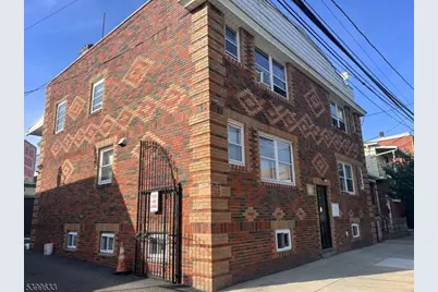 327 Christine St #2L, Elizabeth, NJ 07202 - Photo 1