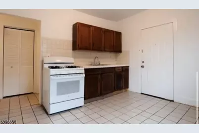 26 Dodd St, Bloomfield, NJ 07003 - Photo 4