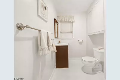 12 Clinton Ln, Wayne, NJ 07470 - Photo 18