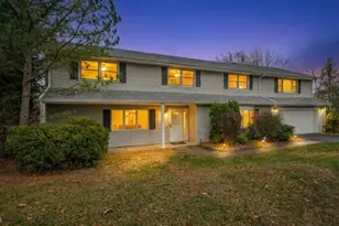 12 Clinton Ln, Wayne, NJ 07470 - Photo 2