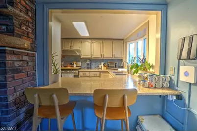 31 Highland Ave, Stanhope, NJ 07874 - Photo 8