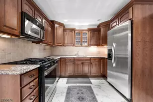 305 Heights Dr, Haledon, NJ 07508 - Photo 10