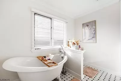 305 Heights Dr #3, Haledon, NJ 07508 - Photo 14