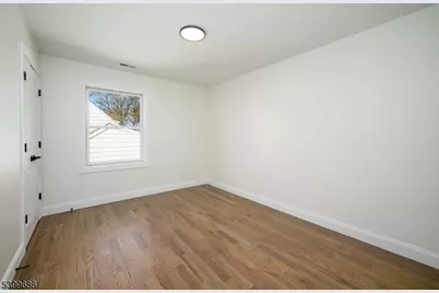 96 South Pkwy, Clifton, NJ 07014 - Photo 28