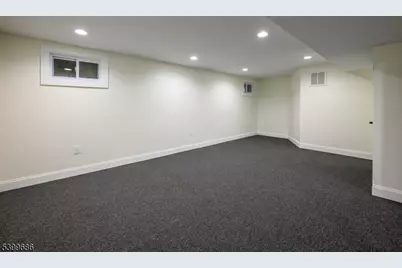 96 South Pkwy, Clifton, NJ 07014 - Photo 38