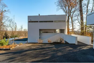 1152 Johnston Dr, Watchung, NJ 07069 - Photo 1