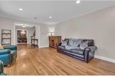 1053 Hillcrest Dr, Branchburg Township, NJ 08853 - Photo 8