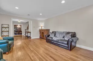 1053 Hillcrest Dr, Branchburg Township, NJ 08853 - Photo 8