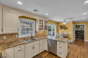 1053 Hillcrest Dr, Branchburg Township, NJ 08853 - Photo 14