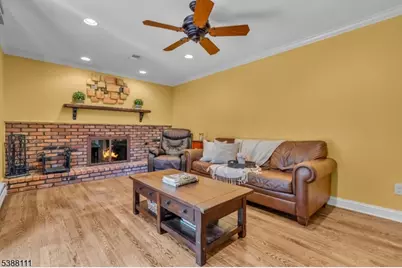 1053 Hillcrest Dr, Branchburg Township, NJ 08853 - Photo 18