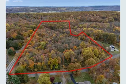 220 Naughright Rd, Washington Township, NJ 07853 - Photo 1