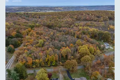 117 Naughright Rd, Washington Township, NJ 07853 - Photo 4