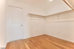 32 Garibaldi Ave, Newark, NJ 07114 - Photo 18