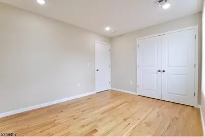 32 Garibaldi Ave #3, Newark, NJ 07114 - Photo 10