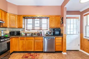 27-29 Willard, Pompton Lakes, NJ 07442 - Photo 6