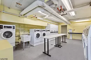 36 Hawthorne Pl, Montclair, NJ 07042 - Photo 12