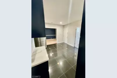 17 Cleveland Ave, Harrison, NJ 07029 - Photo 4