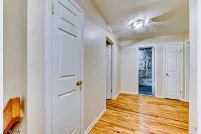 6 Hansen Pl, Wayne, NJ 07470 - Photo 28