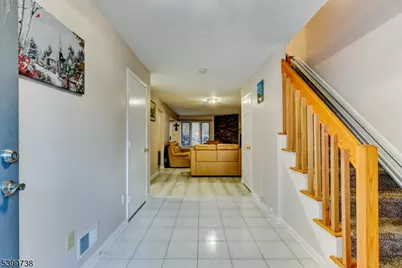 6 Hansen Pl, Wayne, NJ 07470 - Photo 4