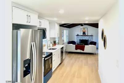 13 Cliffside Ter, Vernon, NJ 07461 - Photo 4