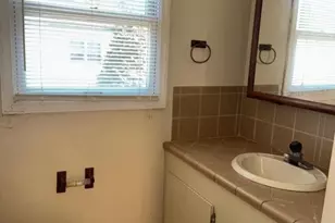 6 Maple Ln, Hampton Boro, NJ 08827 - Photo 6