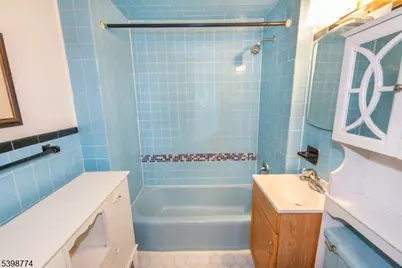 46 Frances St, Clifton, NJ 07014 - Photo 32