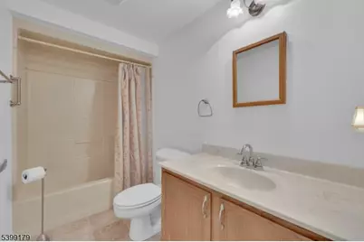 28 Duval St, Bridgewater Twp., NJ 08807 - Photo 18