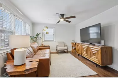 1147 Inwood Pl, Plainfield City, NJ 07062 - Photo 6