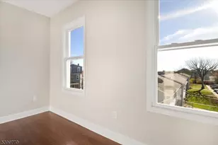 579 S 12th St, Newark, NJ 07103 - Photo 10