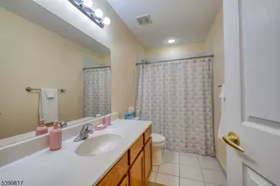 9 Crestmont Ct, Hardyston Township, NJ 07419 - Photo 14