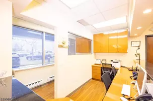 2 Lincoln Hwy-Unit100, Edison Twp., NJ 08820 - Photo 18