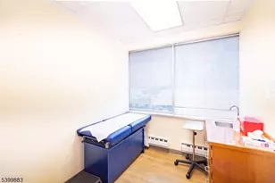 2 Lincoln Hwy-Unit100, Edison Twp., NJ 08820 - Photo 24