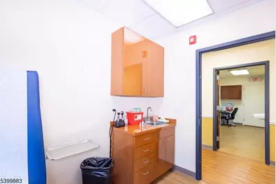 2 Lincoln Hwy-Unit100, Edison Twp., NJ 08820 - Photo 30