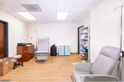 2 Lincoln Hwy-Unit100, Edison Twp., NJ 08820 - Photo 28