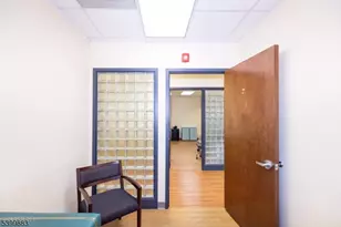 2 Lincoln Hwy-Unit100, Edison Twp., NJ 08820 - Photo 32