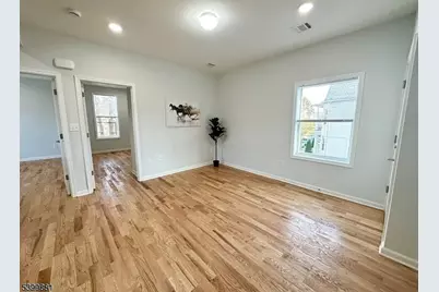 558 Court St #4, Elizabeth, NJ 07206 - Photo 1