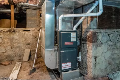 467 Fairview Ave, Orange, NJ 07050 - Photo 24