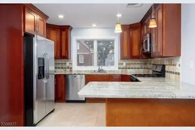 71 Christie Ave #2, Clifton, NJ 07011 - Photo 2