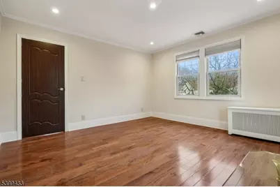 80 Locust Ave, Millburn, NJ 07041 - Photo 30