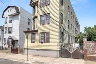 215 Delaware St, Elizabeth, NJ 07206 - Photo 14